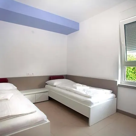 Daska Apartmani Njivice Exterior foto