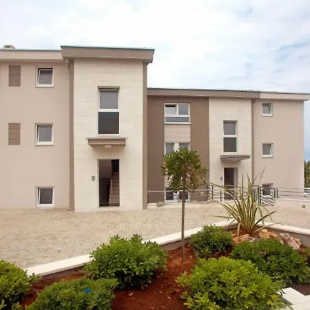 Daska Apartmani Njivice Exterior foto