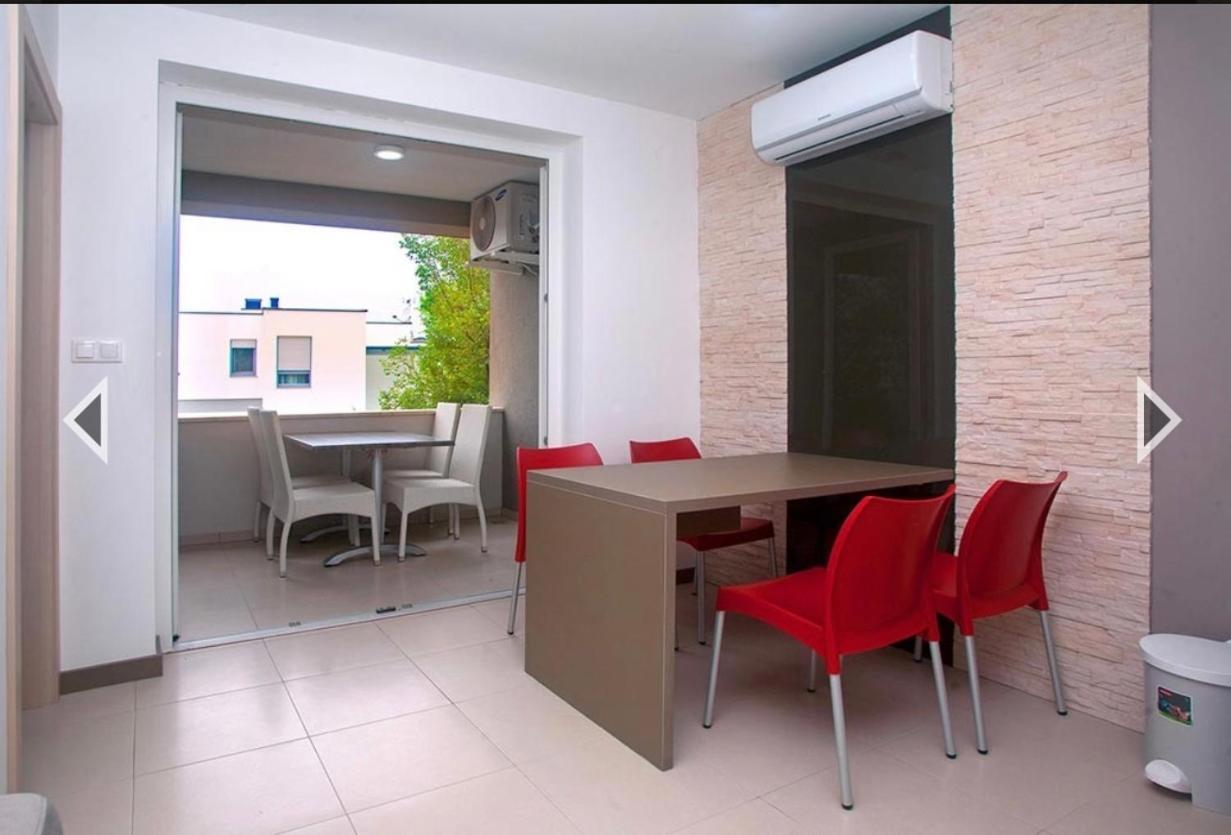 Daska Apartment *